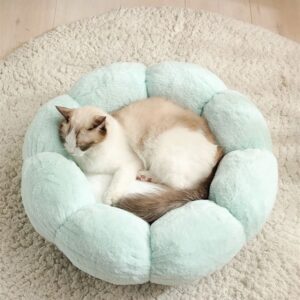 Flower-Shaped-Cat-Bed